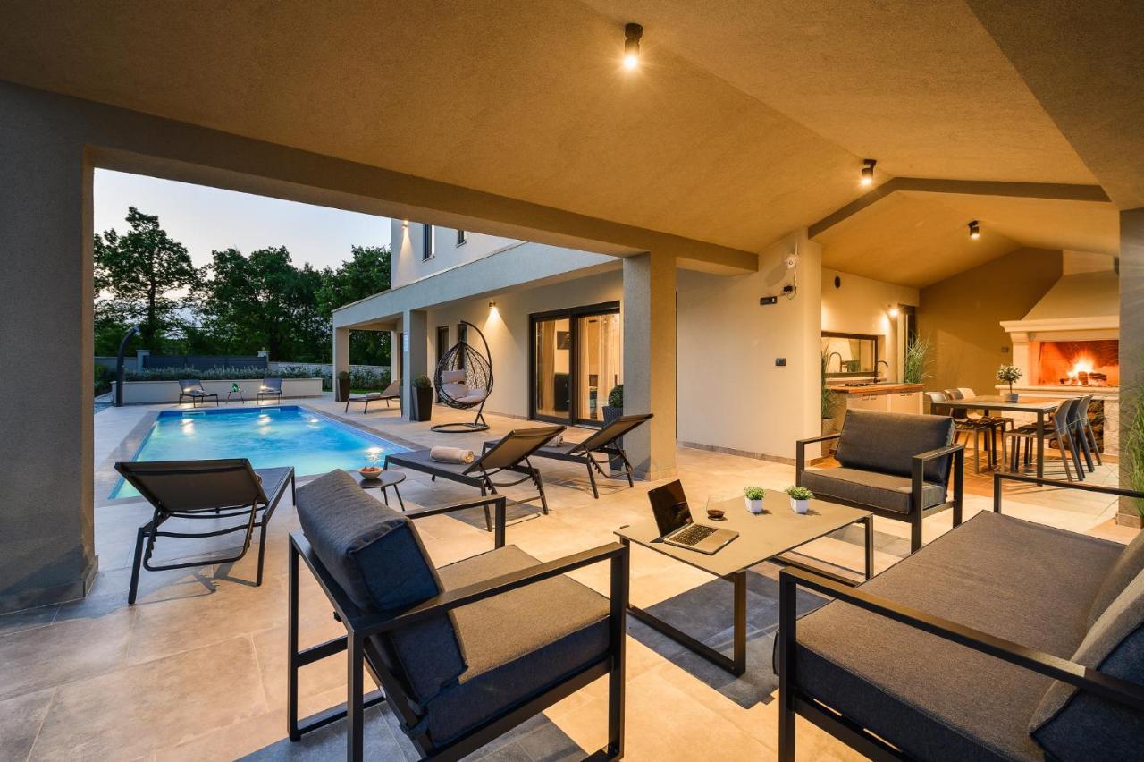 Villa Nobu Mali Vareski Exterior photo