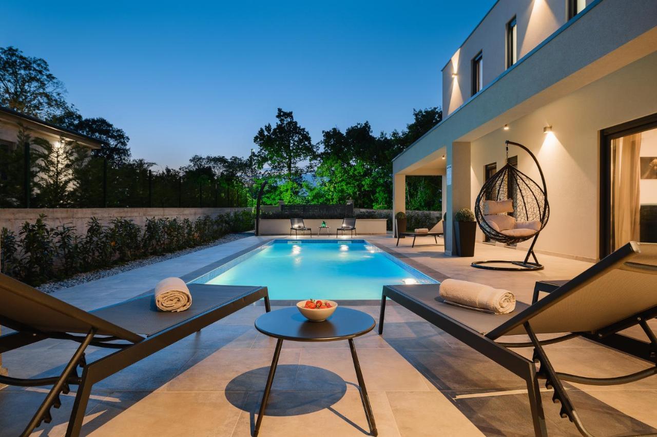 Villa Nobu Mali Vareski Exterior photo