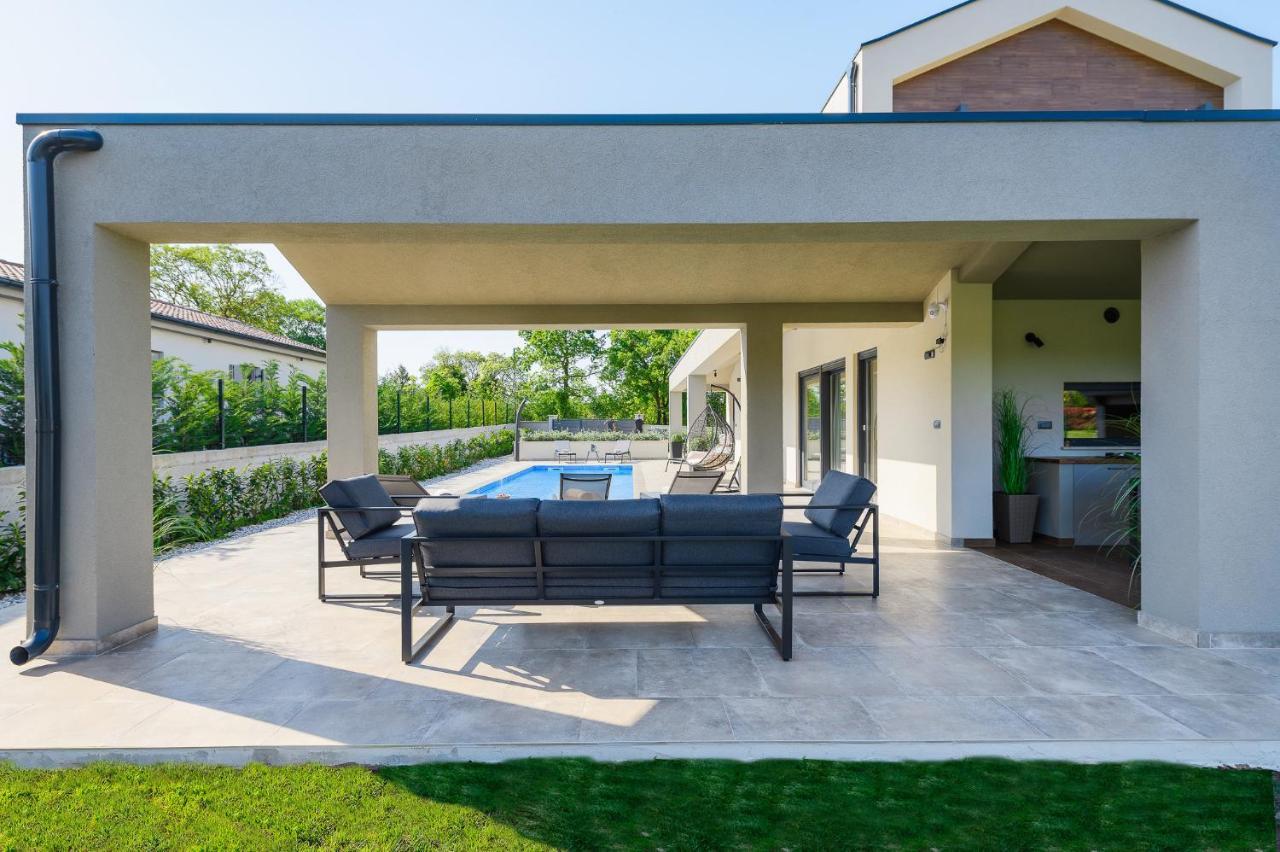 Villa Nobu Mali Vareski Exterior photo