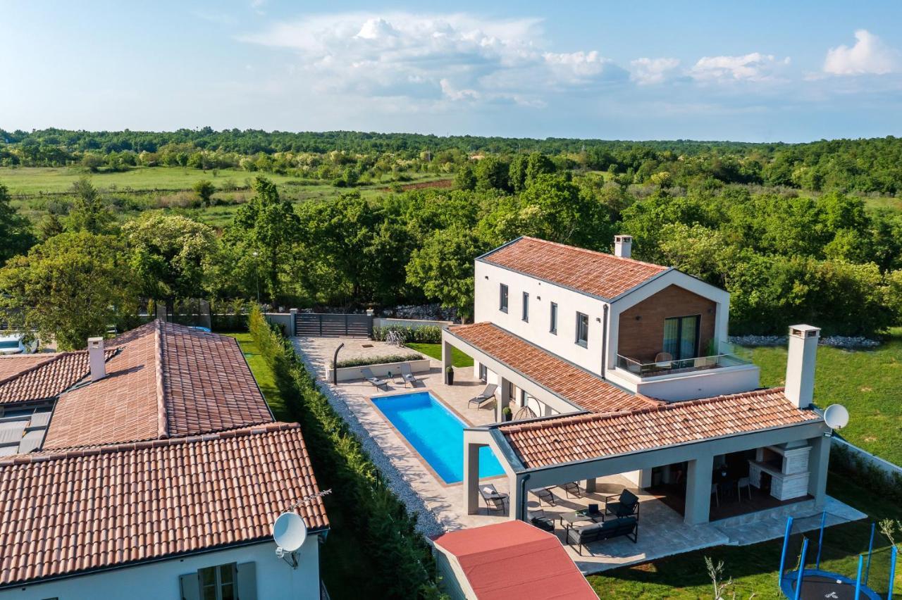 Villa Nobu Mali Vareski Exterior photo