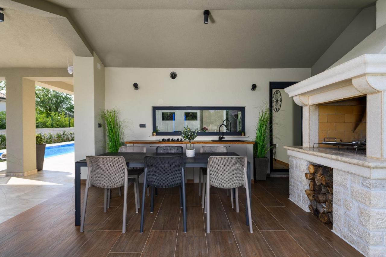 Villa Nobu Mali Vareski Exterior photo