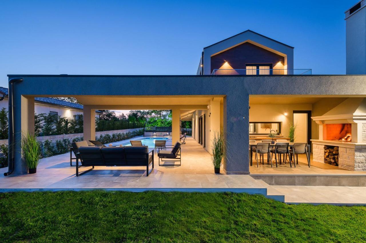 Villa Nobu Mali Vareski Exterior photo