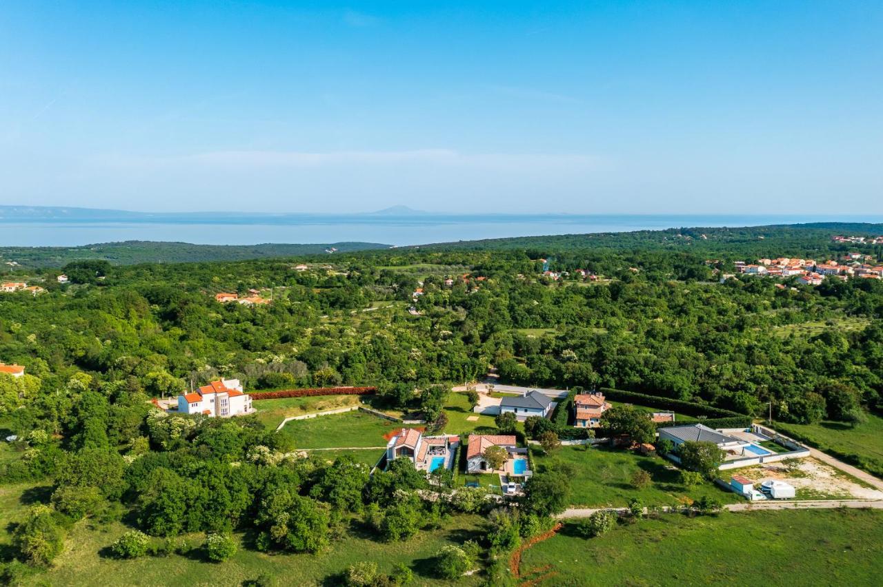 Villa Nobu Mali Vareski Exterior photo
